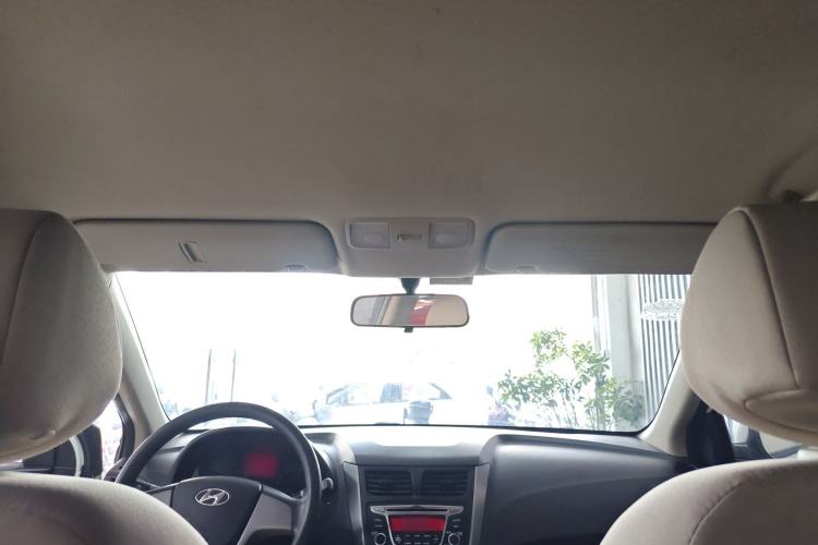 Used Hyundai Verna (older generation) 2014 1.4L Manual Smart GLS Trim Headliner