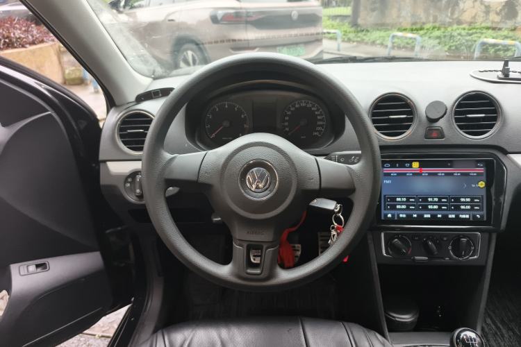 Used Volkswagen Jetta 2013 1.6L Manual Comfort Model