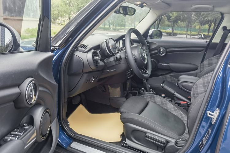 Used MINI MINI 2015 1.5T COOPER Fun Five-Door Edition