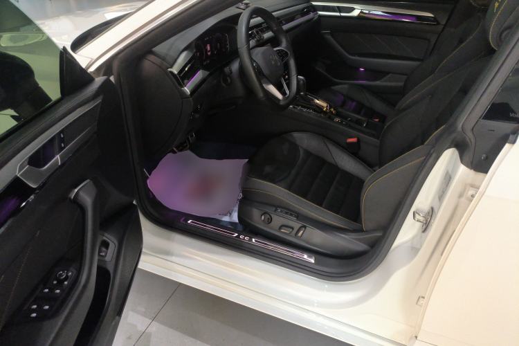 Used Volkswagen FAW-Volkswagen CC 2021 380TSI Striking Edition Driver Seat