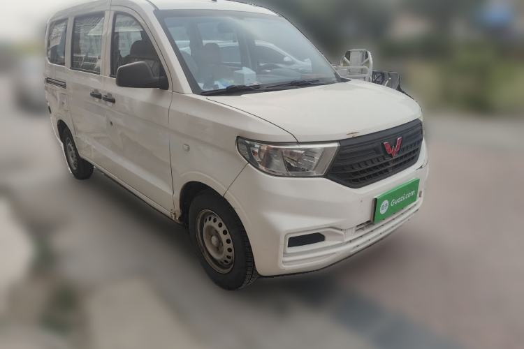 Used Wuling Hongguang V 2019 1.5L Jingqu Version China VI LAR