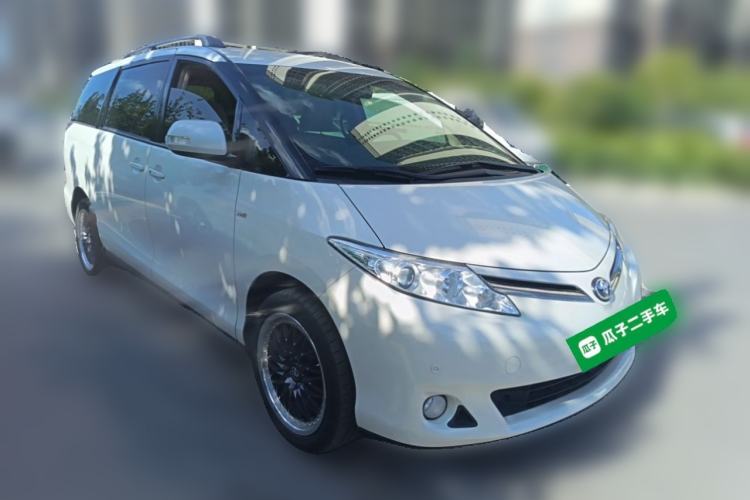 Used Toyota Previa  Front Right 45 Deg