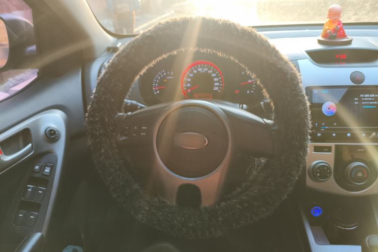 Used Kia Forte 2009 1.6L MT GL Steering Wheel