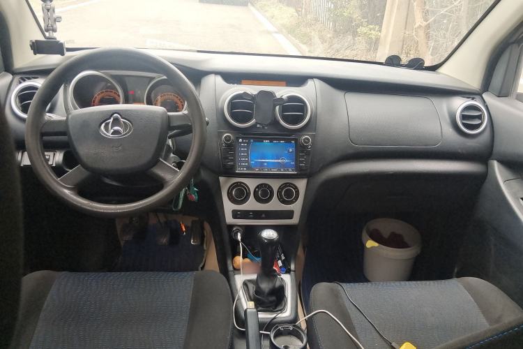 Used CHANGAN KAICHENG Ounuo S 2014 1.5L Base Version Center Console