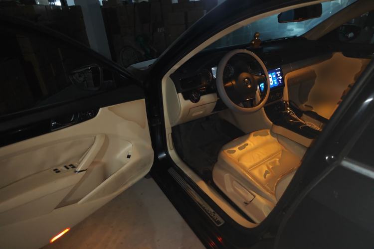 Used Volkswagen Passat 2013 1.8TSI DSG Prestige Edition Driver Seat