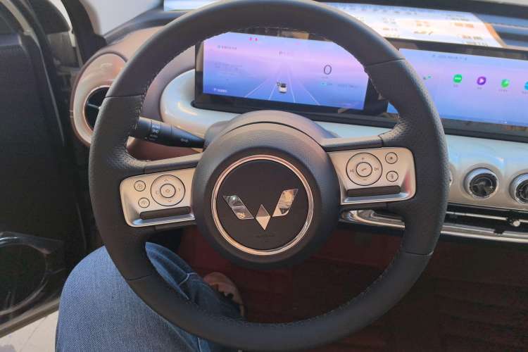 Used Wuling Bingo 2023 410 km Lingxi Deluxe Edition