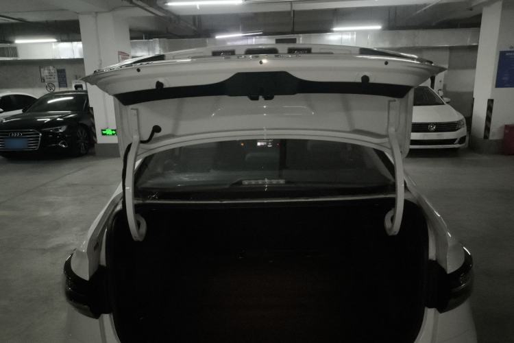 Used Volkswagen Lavida 2023 New Rui 1.5L Automatic New Yi Edition Trunk