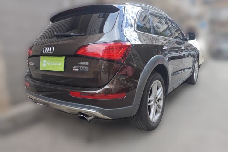 Used Audi Q5 2018 Collector's Edition 40 TFSI Technology Model
