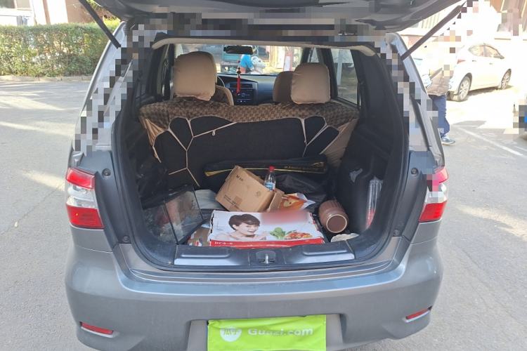 Used Nissan Livina 2013 1.6XE CVT Comfort Edition Trunk