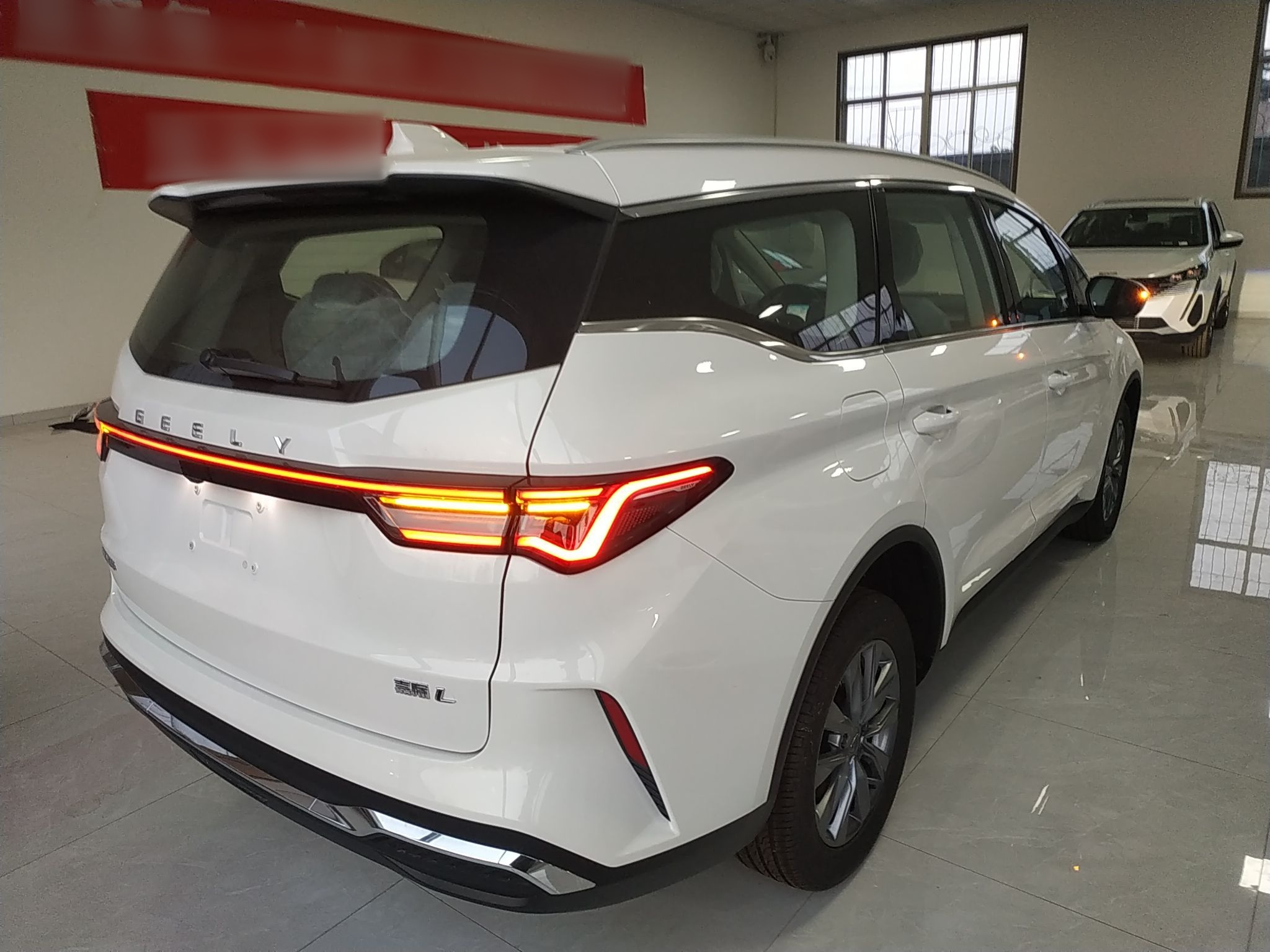 Geely Auto Jiajie 2023 Geely Jiaji L 1.5TD DCT Comfort Edition — снимка 8
