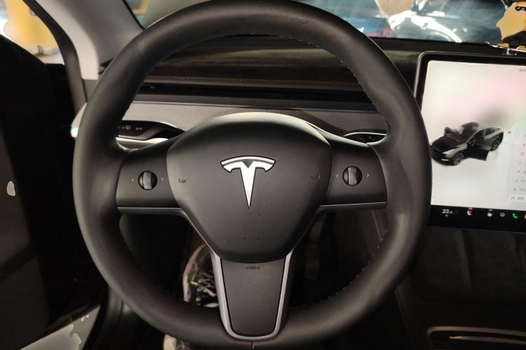 Used Tesla Model Y 2023 Rear-Wheel-Drive Version
