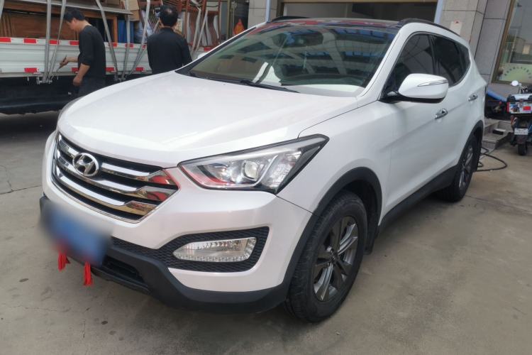 Used Hyundai Santa Fe 2013 2.4L Automatic Two-Wheel Drive Smart Version