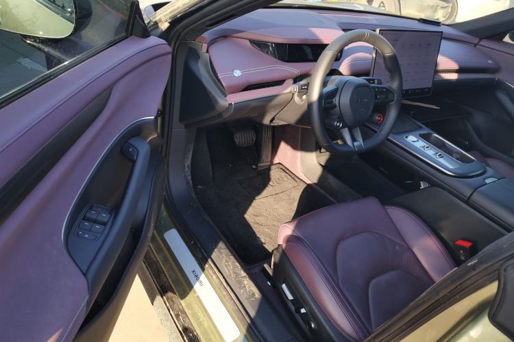 Used Xiaomi Auto SU7 2024 Rear-Drive Long-Range Intelligent Driving Version
