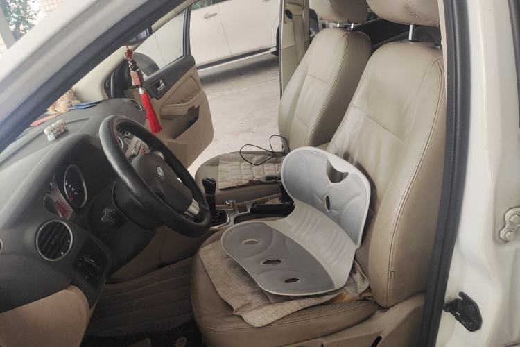 Used Ford Focus 2013 Hatchback Classic 1.8L Manual Fashion Edition
