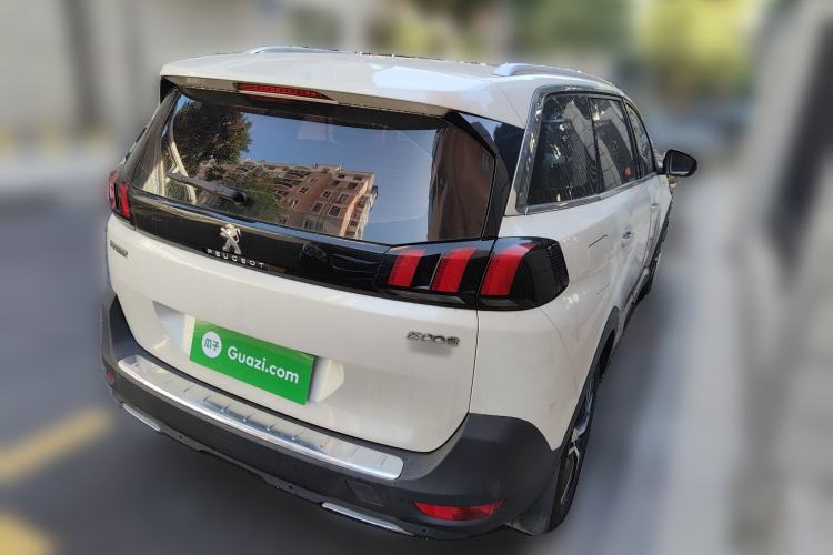 Used Peugeot 5008 2017 380THP 7-Seater Elite Edition
