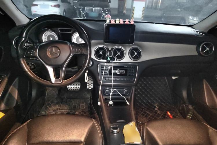 Used Mercedes-Benz GLA 2015 GLA 200 Fashion Model Center Console