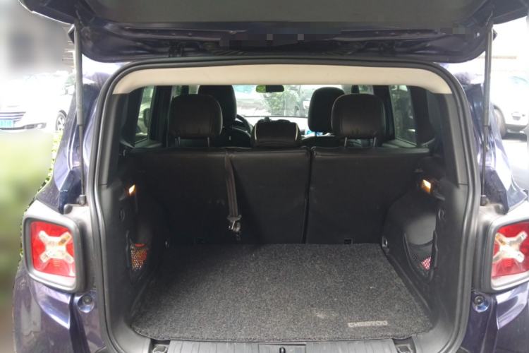 Used Jeep Renegade 2018 Connected Large Screen Version 180T Automatic High-Energy Edition