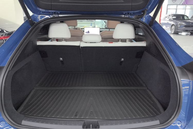 Used ONVO L60 2024 60 kWh Rear-Drive Version
