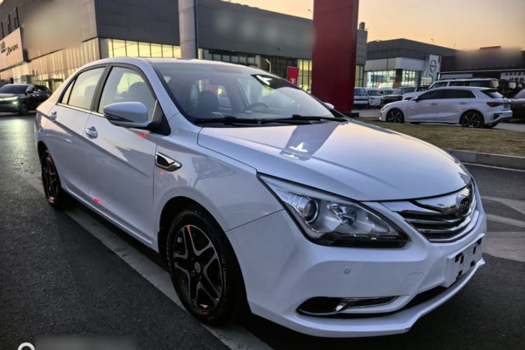 Used BYD G5 2014 1.5TID Automatic Flagship Model