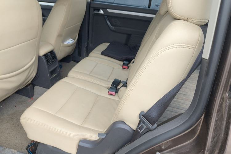 Used Volkswagen Touran 2013 1.4T Manual Fashion Edition 5 Seats Left Rear Seat