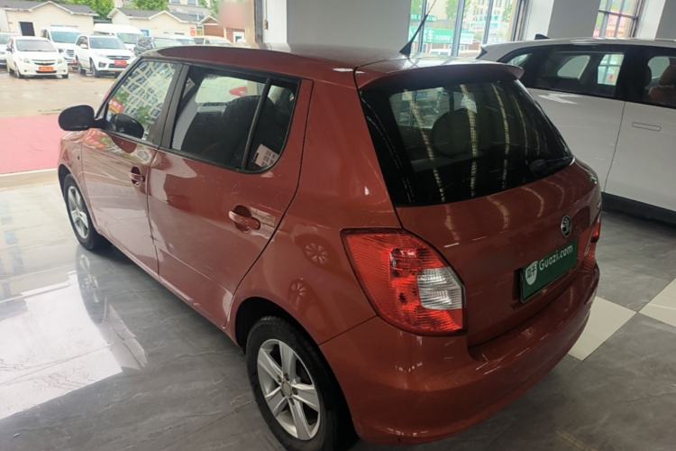 Used Skoda Fabia 2014 1.4L Automatic Crystal Edition
