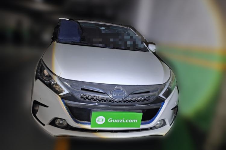 Used BYD Qin New Energy 2015 1.5T Dual-Crown Flagship Plus Edition
