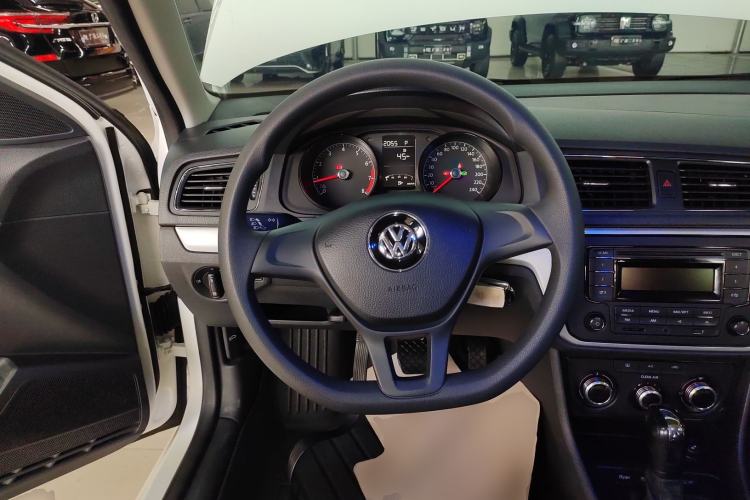 Used Volkswagen Lavida 2018 Classic 1.5L Automatic Fashion Edition China VI Standard
