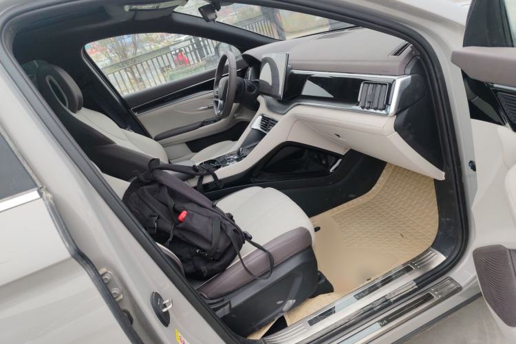 Used BYD Song PLUS New Energy 2025 DM-i 112KM Prestige Model Right Front Seat