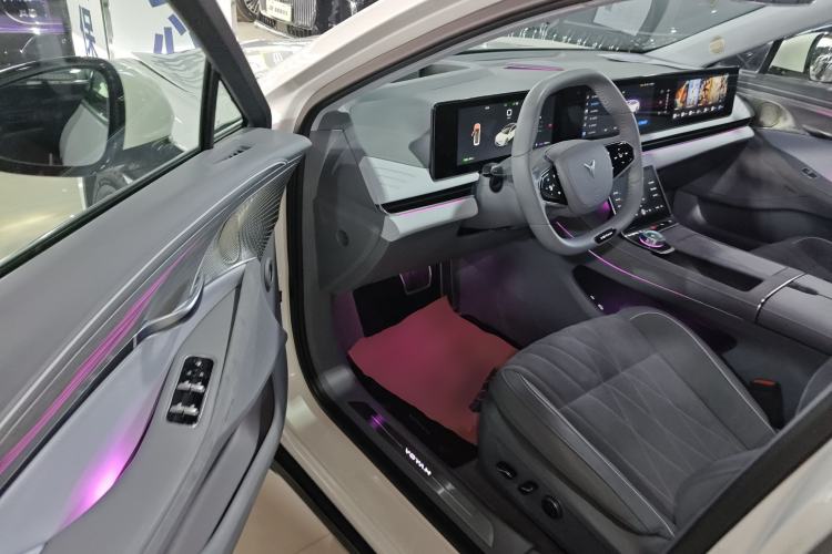 Used VOYAH PASSION 2023 Four-Wheel Drive Standard Edition