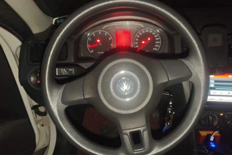 Used Volkswagen Santana 2015 1.6L Manual Fashion Edition Steering Wheel