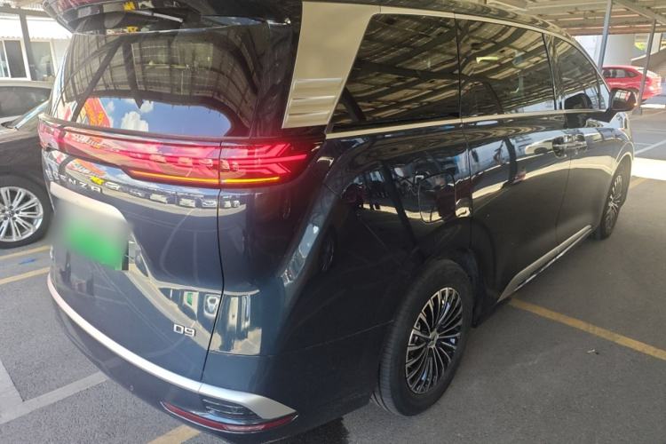 Used Denza D9 2022 DM-i 970 Four-Wheel Drive Prestige Model