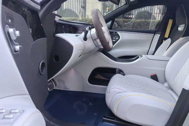 Used Avatr 11 2023 Ultra-Long Range Single-Motor Version 4 Seats
