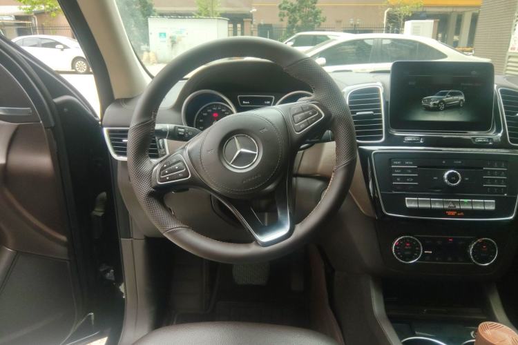 Used Mercedes-Benz CLS 
