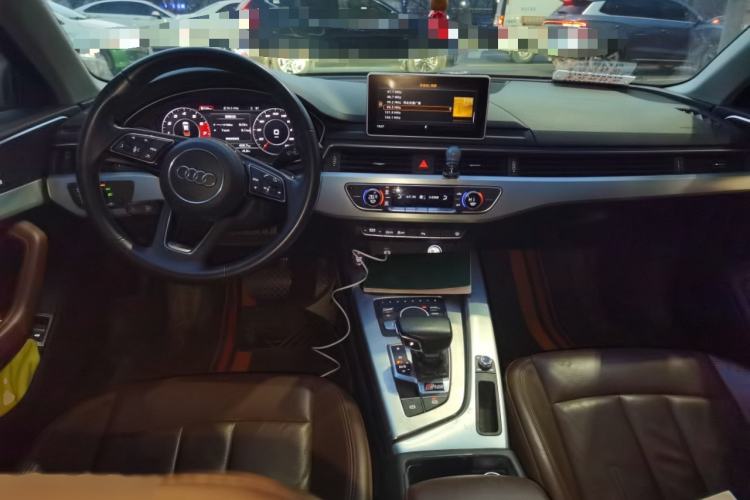 Used Audi A4L 2018 30th Anniversary Edition 40 TFSI Fashion Model
