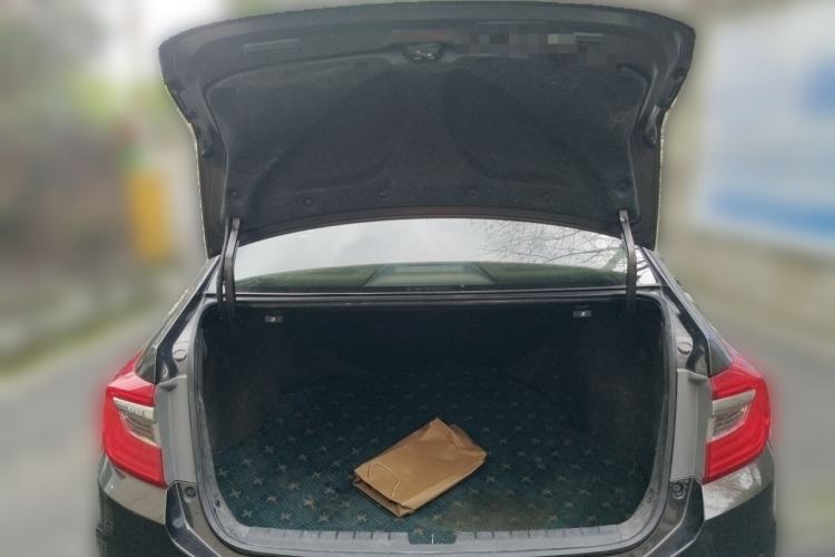 Used Honda Crider 2013 1.8L automatic luxury edition Trunk