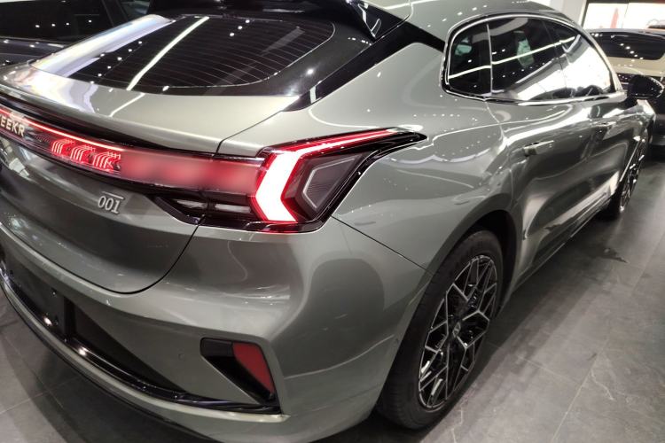 Used Zeekr 001 2024 WE Edition 100 kWh Rear-Drive Rear Right 45 Deg