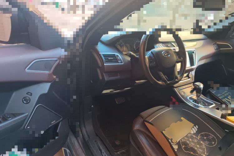 Used Land X7 2015 2.0T Panoramic Prestige Edition
