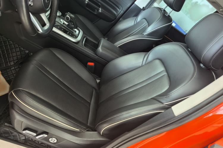 Used Tank 300 2023 Off-Road Edition 2.0T Conqueror Left Front Seat