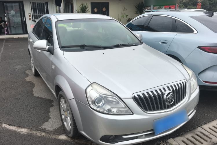 Used Buick Excelle 2013 1.5L Automatic Classic Model
