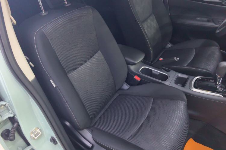 Used Nissan Tiida 2024 1.6L CVT Cool Dynamic Edition Right Front Seat
