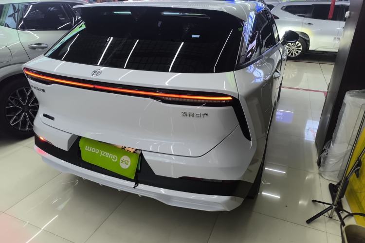 Used Venucia V DD-i 2023 110 km iE Version
