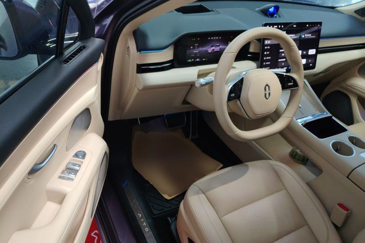 Used Hima AITO M5 2025 Extended-Range Ultra Rear-Wheel-Drive Version
