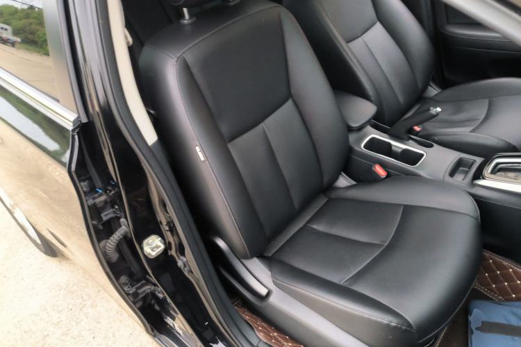 Used Nissan Sylphy 2022 Revised Version Classic 1.6XL CVT Luxury Edition Right Front Seat