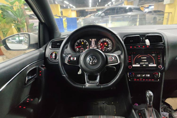 Used Volkswagen Polo 2015 1.4TSI GTI
