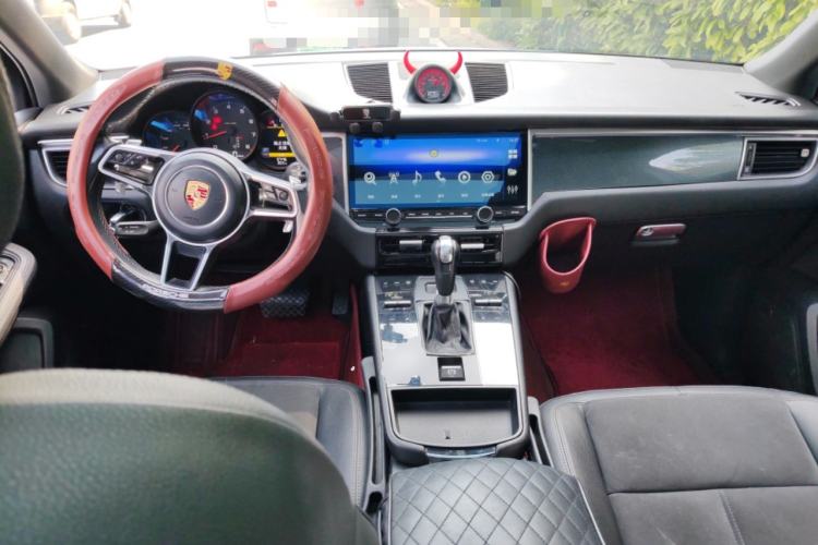 Used Porsche Macan 2014 Macan 2.0T Center Console