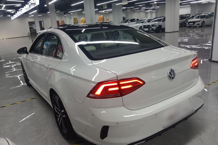 Used Volkswagen Lamando 2018 280TSI DSG Luxury Edition
