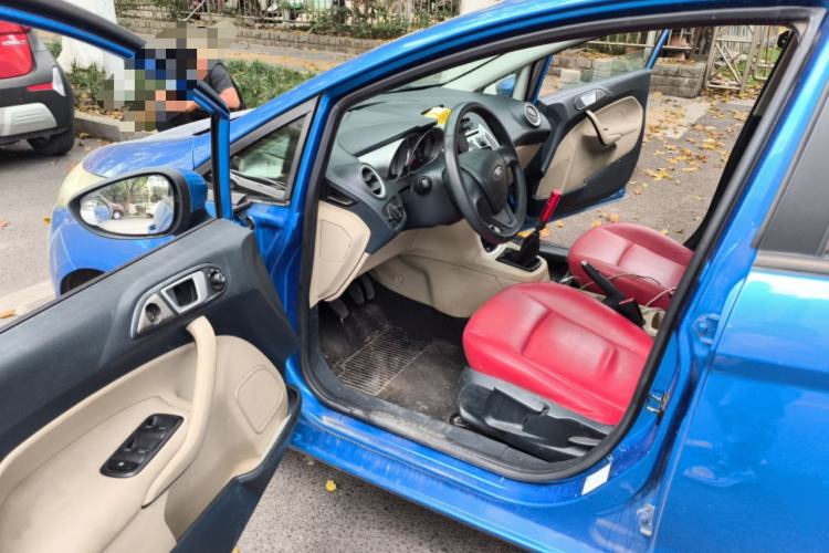 Used Ford Fiesta 2011 Hatchback 1.5L Manual Fashion Edition Driver Seat