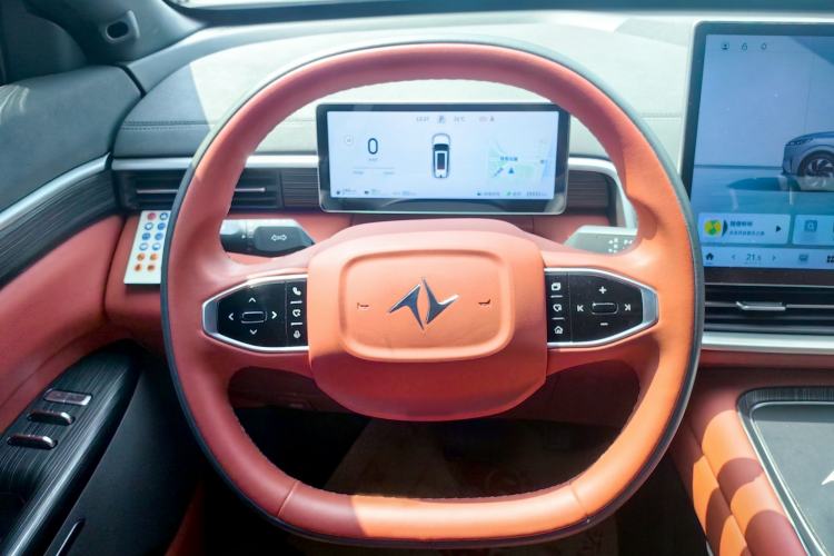 Used Dongfeng eπ eπ008 2024 210Max Range-Extended Version 6 Seats