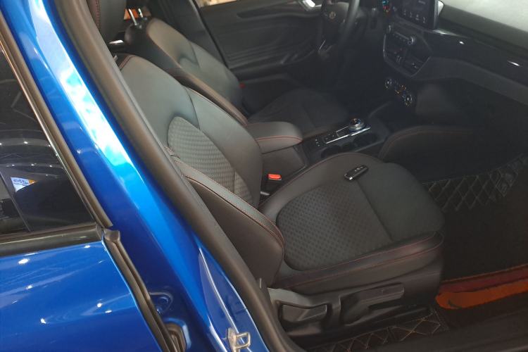 Used Ford Focus 2020 Sedan EcoBoost 180 Automatic ST Line