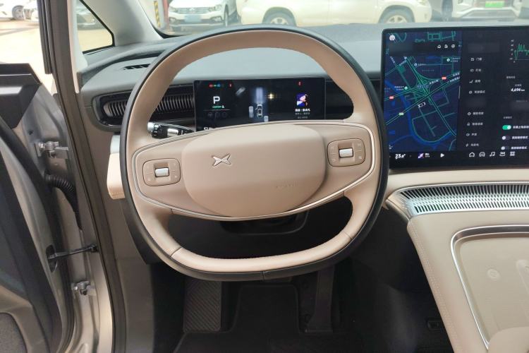Used XPeng X9 2024 702 Ultra-Long Range Max
